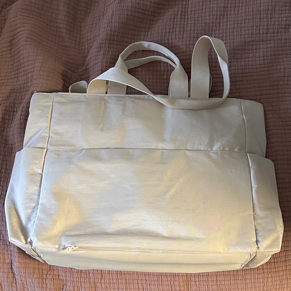 BEIS Cream Carry All Sport Bag - Picture 5 of 10
